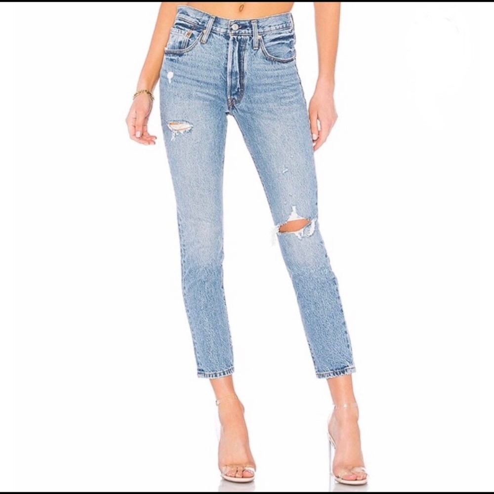 Levi’s 501 Skinny in Can’t touch this size 25x28